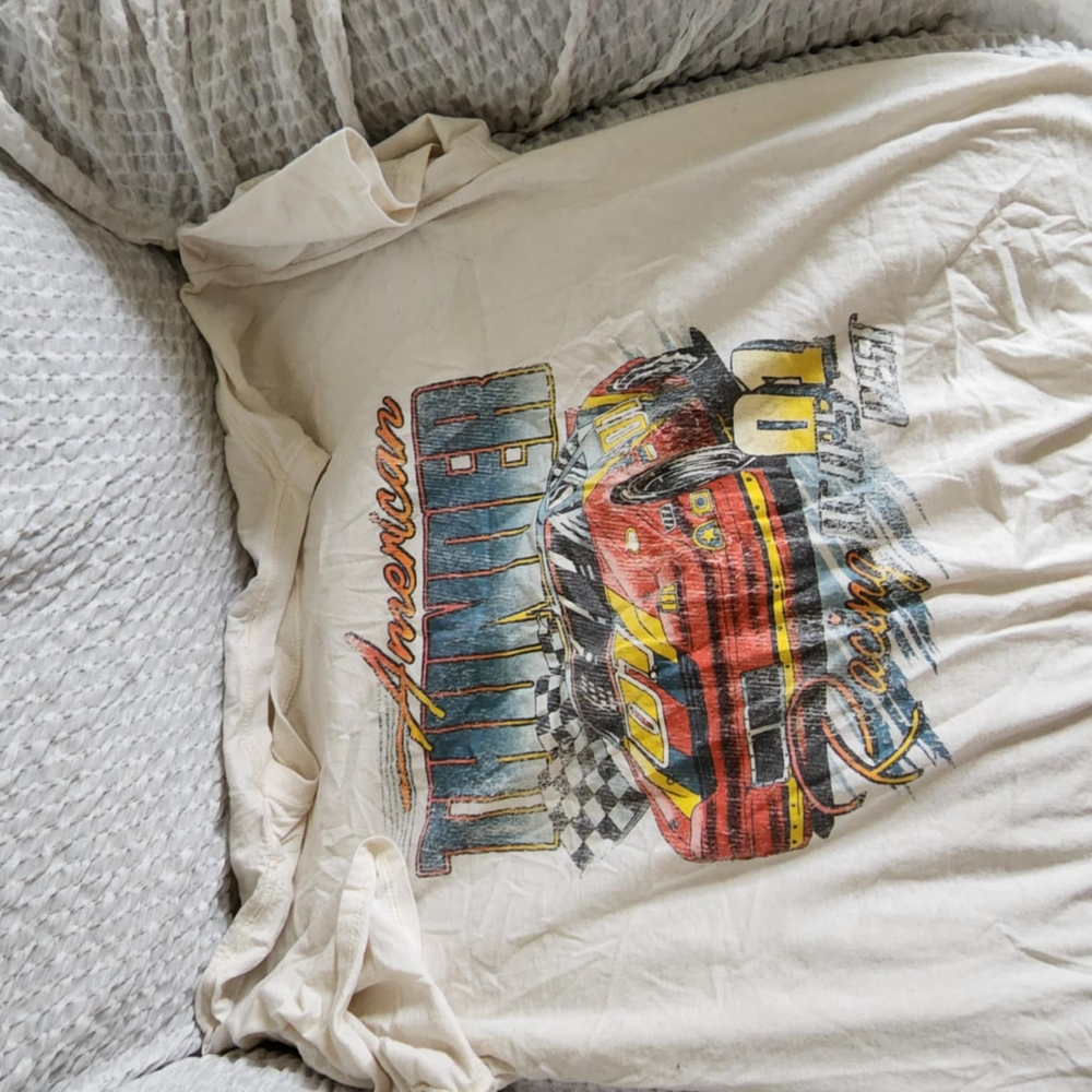 RSQ Cream Graphic T-Shirt
